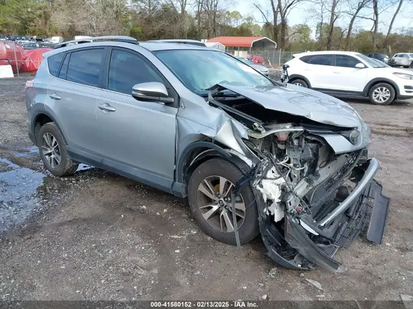 2T3WFREV1JW520562 2018 TOYOTA RAV 4 - Image 1