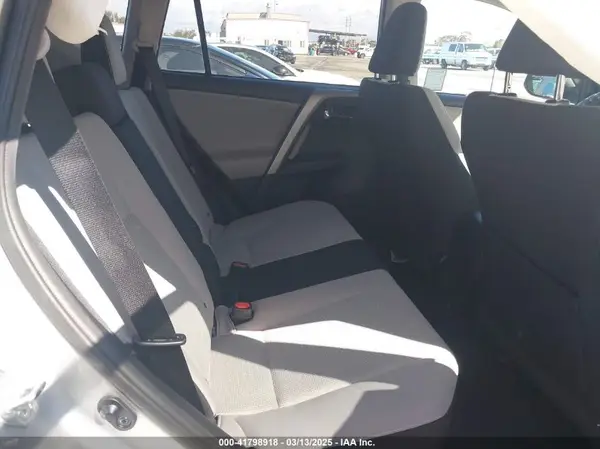 2T3WFREV2GW255837 2016 TOYOTA RAV 4 - Image 8