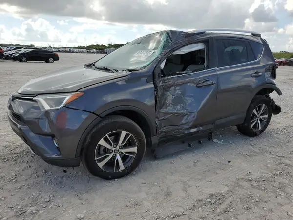 2T3WFREV2GW272556 2016 TOYOTA RAV 4 - Image 1
