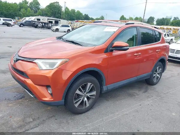 2T3WFREV2GW305054 2016 TOYOTA RAV 4 - Image 2
