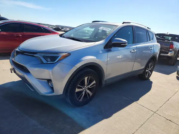 2T3WFREV2HW387899 2017 TOYOTA RAV 4 - Image 1