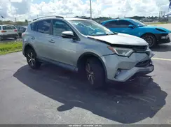 2T3WFREV2JW418302 2018 TOYOTA RAV 4