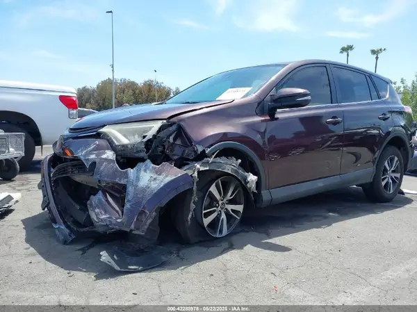 2T3WFREV2JW468231 2018 TOYOTA RAV 4 - Image 2