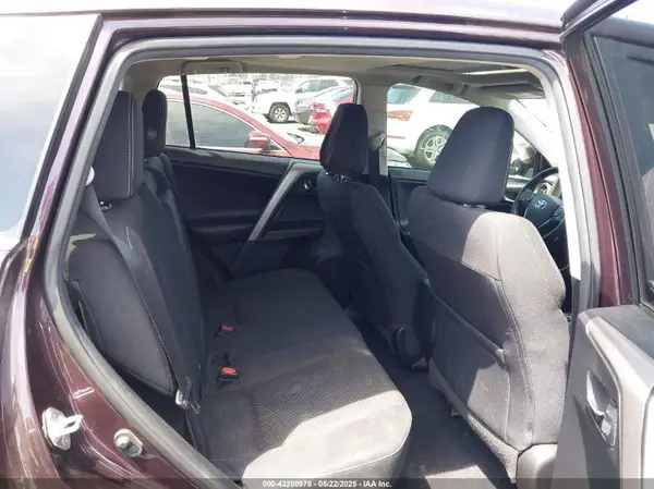 2T3WFREV2JW468231 2018 TOYOTA RAV 4 - Image 8