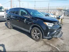 2T3WFREV2JW472246 2018 TOYOTA RAV 4