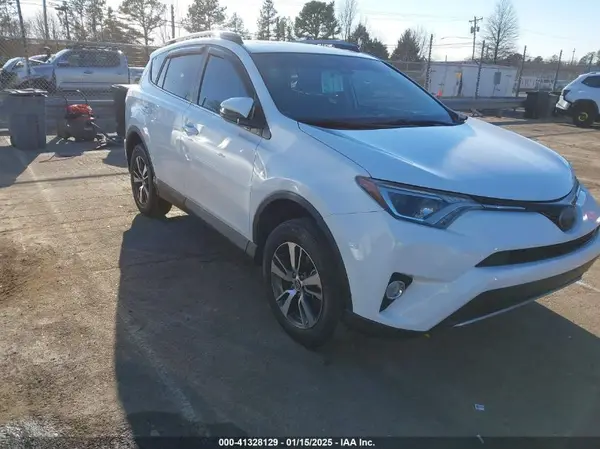 2T3WFREV2JW498720 2018 TOYOTA RAV 4 - Image 1