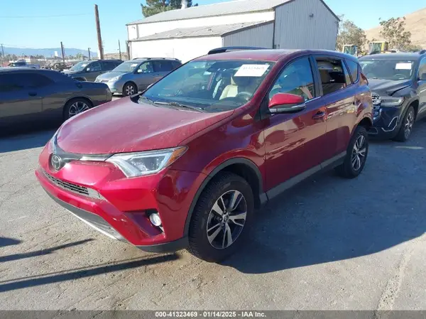 2T3WFREV2JW522692 2018 TOYOTA RAV 4 - Image 2