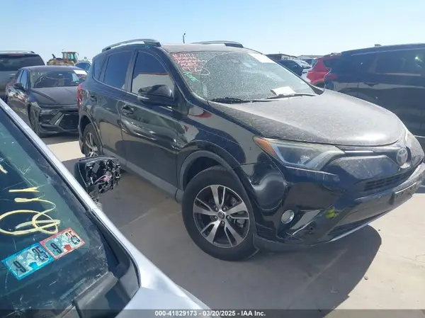 2T3WFREV3GW276390 2016 TOYOTA RAV 4 - Image 1