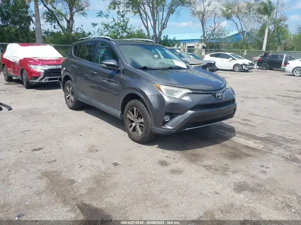 2T3WFREV3GW287454 2016 TOYOTA RAV 4 - Image 1