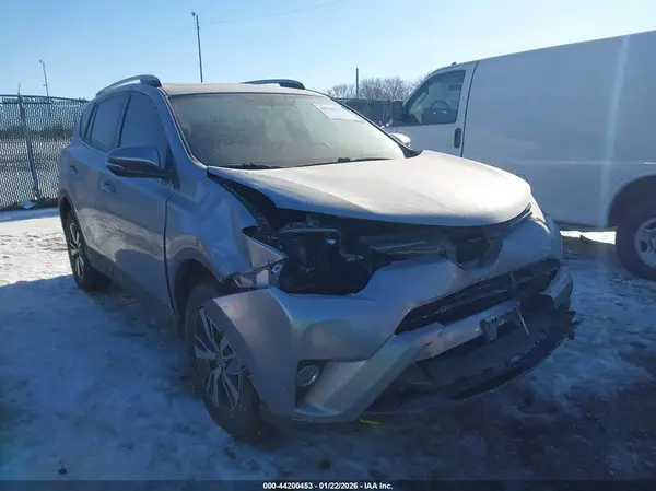 2T3WFREV3GW288121 2016 TOYOTA RAV 4 - Image 1