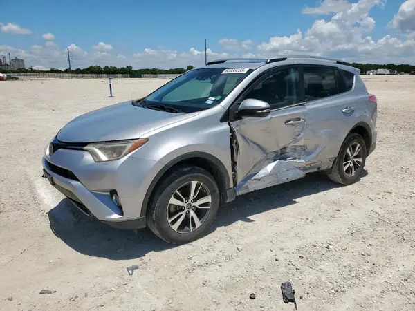 2T3WFREV3HW358119 2017 TOYOTA RAV 4 - Image 1