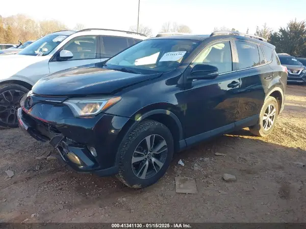 2T3WFREV3HW387555 2017 TOYOTA RAV 4 - Image 2