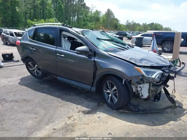 2T3WFREV3HW389418 2017 TOYOTA RAV 4 - Image 1