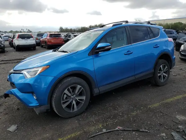 2T3WFREV3HW400403 2017 TOYOTA RAV 4 - Image 1