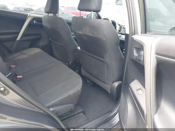 2T3WFREV3JW423959 2018 TOYOTA RAV 4 - Image 8