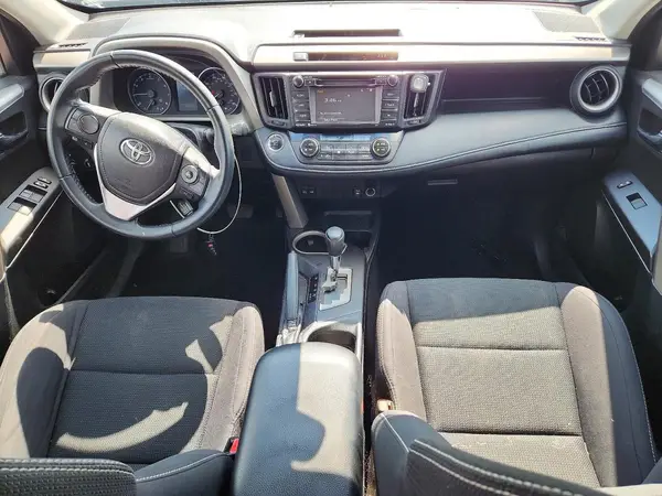 2018 TOYOTA RAV 4 auction photo 8