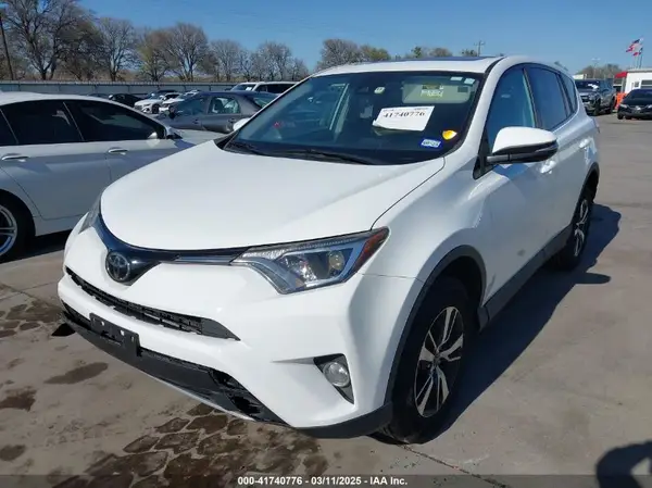2T3WFREV3JW483398 2018 TOYOTA RAV 4 - Image 2