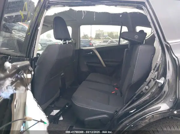 2T3WFREV3JW516867 2018 TOYOTA RAV 4 - Image 8