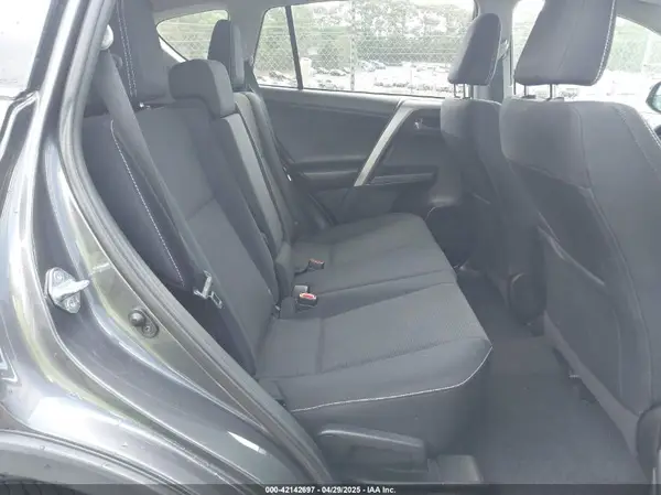 2T3WFREV4GW238215 2016 TOYOTA RAV 4 - Image 8