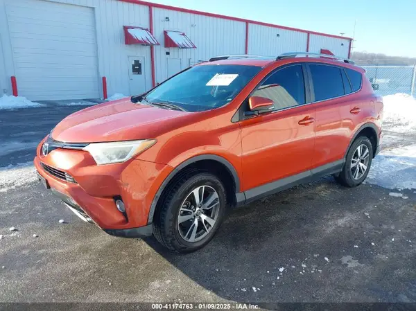 2T3WFREV4GW256245 2016 TOYOTA RAV 4 - Image 2