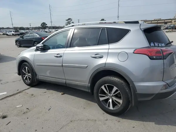 2T3WFREV4GW272946 2016 TOYOTA RAV 4 - Image 2