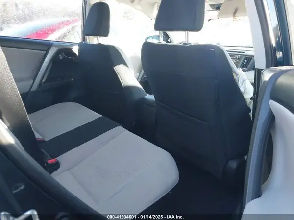 2T3WFREV4HW374796 2017 TOYOTA RAV 4 - Image 8