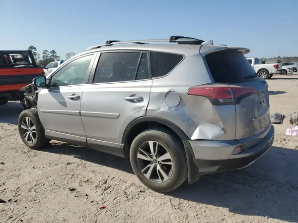 2T3WFREV4HW386091 2017 TOYOTA RAV 4 - Image 2