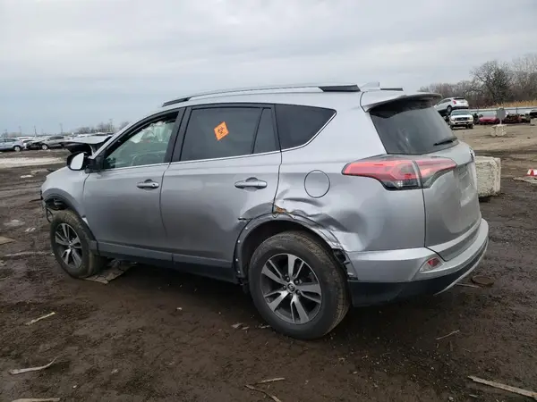 2T3WFREV4HW401396 2017 TOYOTA RAV 4 - Image 2
