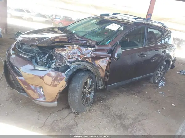 2T3WFREV4HW404542 2017 TOYOTA RAV 4 - Image 2