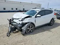 2T3WFREV4JW410945 2018 TOYOTA RAV 4