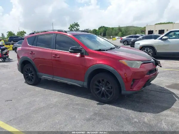 2T3WFREV4JW417250 2018 TOYOTA RAV 4 - Image 1