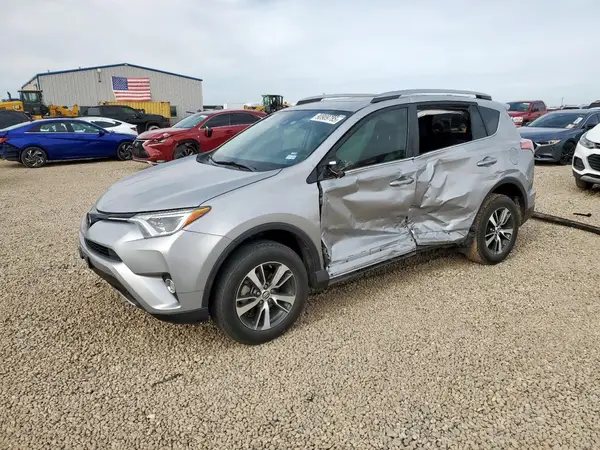 2T3WFREV4JW428670 2018 TOYOTA RAV 4 - Image 1