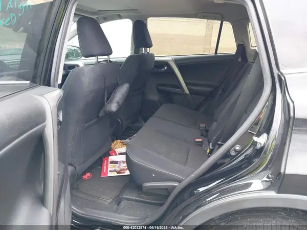 2T3WFREV4JW447266 2018 TOYOTA RAV 4 - Image 8