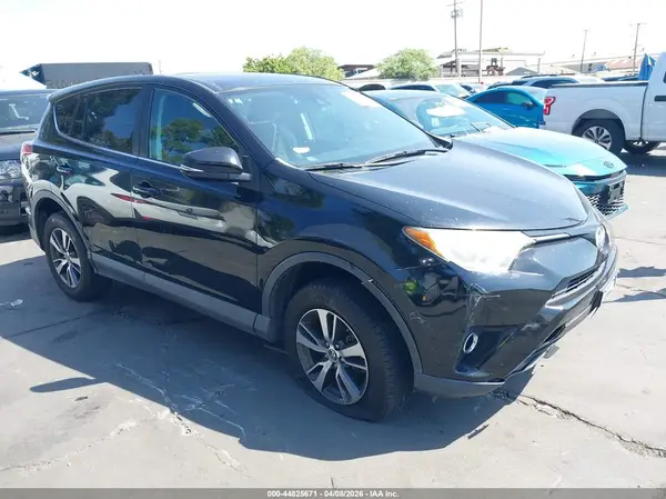 2T3WFREV4JW456503 2018 TOYOTA RAV 4 - Image 1