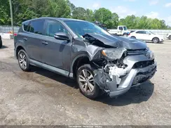 2T3WFREV4JW465704 2018 TOYOTA RAV 4