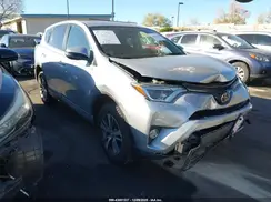 2T3WFREV4JW477870 2018 TOYOTA RAV 4