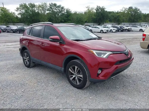 2T3WFREV4JW478761 2018 TOYOTA RAV 4 - Image 1