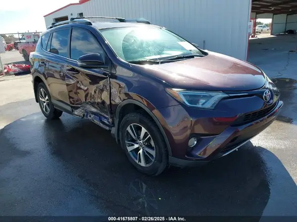 2T3WFREV5GW299640 2016 TOYOTA RAV 4 - Image 1