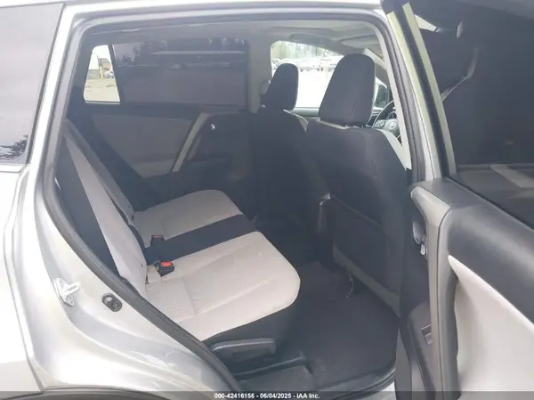2T3WFREV5GW302827 2016 TOYOTA RAV 4 - Image 8