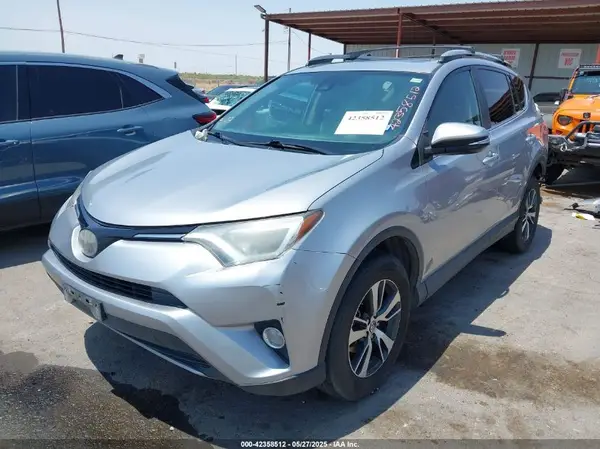 2T3WFREV5HW313263 2017 TOYOTA RAV 4 - Image 2