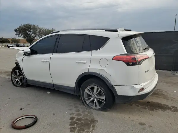 2T3WFREV5HW316986 2017 TOYOTA RAV 4 - Image 2