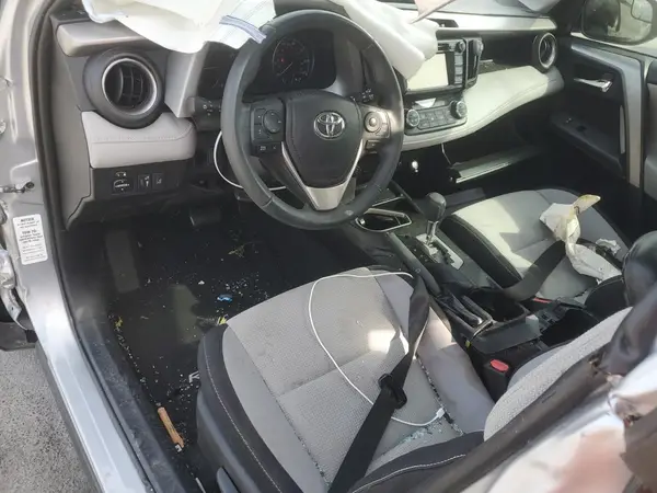 2T3WFREV5HW370126 2017 TOYOTA RAV 4 - Image 8