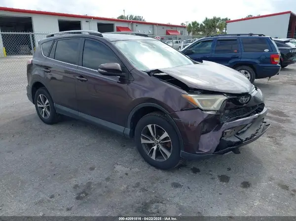 2T3WFREV5HW373141 2017 TOYOTA RAV 4 - Image 1