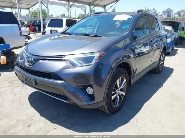 2T3WFREV5HW390876 2017 TOYOTA RAV 4 - Image 2