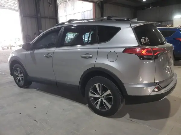 2T3WFREV5HW403884 2017 TOYOTA RAV 4 - Image 2