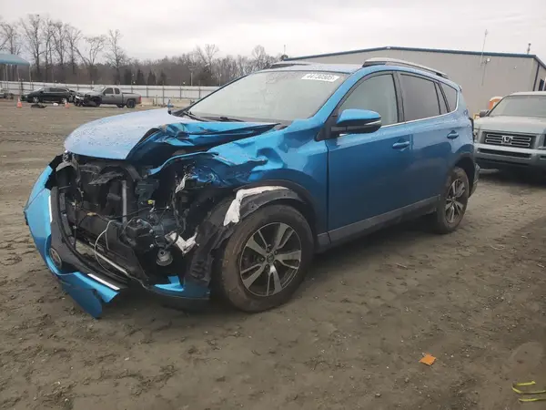 2T3WFREV5HW404176 2017 TOYOTA RAV 4 - Image 1