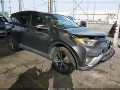 2T3WFREV5JW412476 2018 TOYOTA RAV 4
