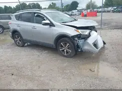 2T3WFREV5JW422408 2018 TOYOTA RAV 4