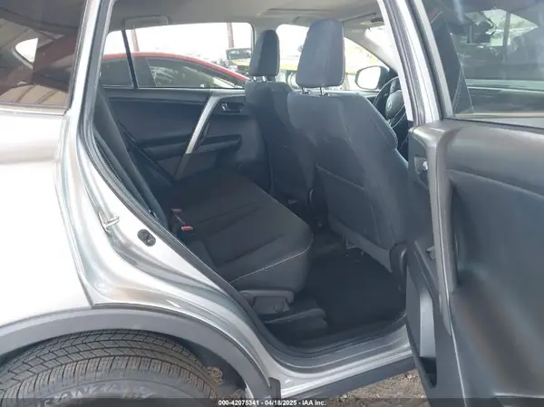 2T3WFREV5JW426314 2018 TOYOTA RAV 4 - Image 8