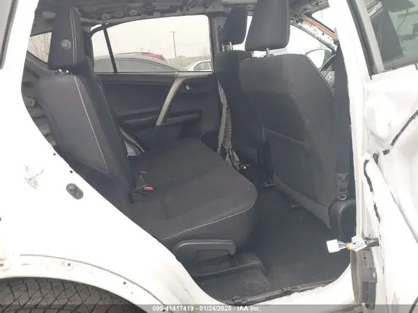 2T3WFREV5JW468630 2018 TOYOTA RAV 4 - Image 8